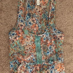 Blue flowery top